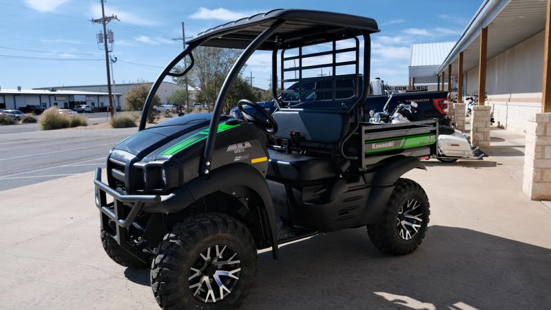 NEW 2026 KAWASAKI MULE SX 4X4 XC LE  in a METALLIC ONYX BLACK exterior color. Family PowerSports (877) 886-1997 familypowersports.com 
