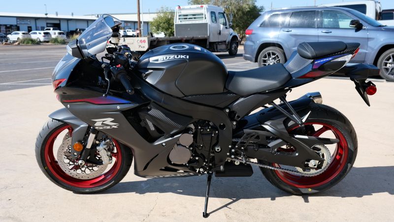 NEW 2026 SUZUKI GSXR750 Image 4