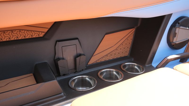 NEW 2026 AXIS A-SERIES A225 Image 36