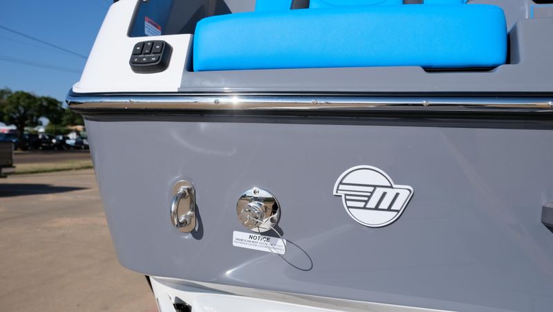 NEW 2026 MALIBU 25 LSV Image 63