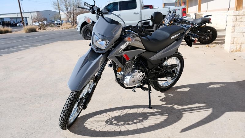 NEW 2026 HONDA XR150L Image 7