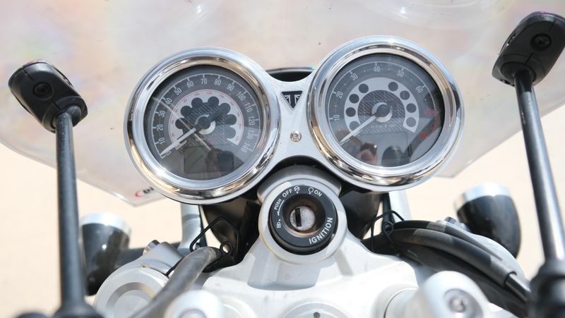 USED 2022 TRIUMPH SPEEDTWIN1200 Image 11