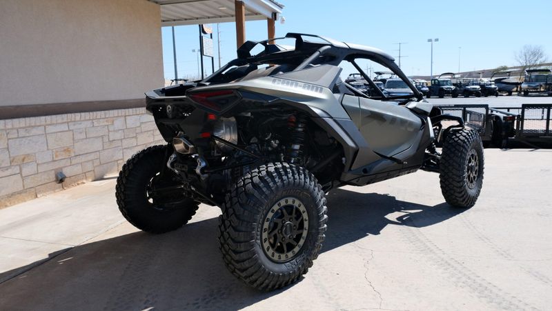 NEW 2026 CAN-AM MAVERICK R X RC WITH SMART-SHOX 999T DCT Image 3