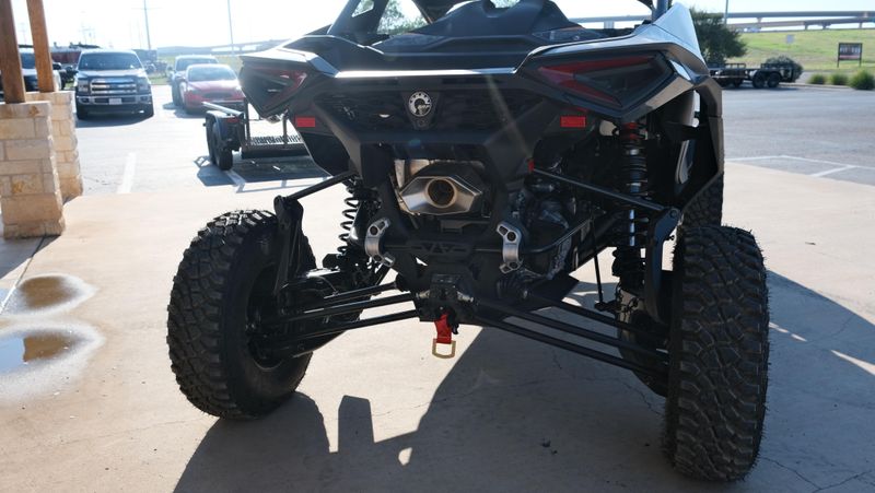 NEW 2026 CAN-AM MAVERICK R X RS WITH SMARTSHOX 999T DCT Image 24