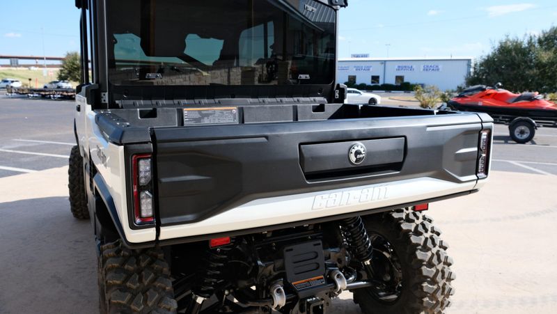 NEW 2026 CAN-AM DEFENDER MAX LIMITED CAB HD11 Image 5