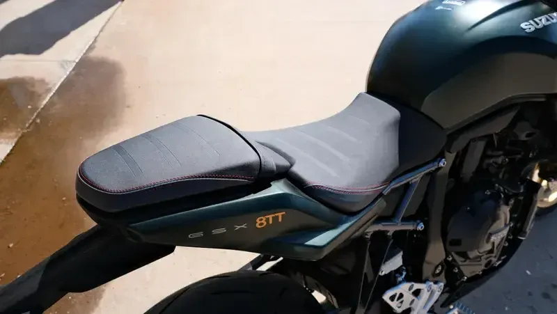 NEW 2026 SUZUKI GSX8TT Image 9