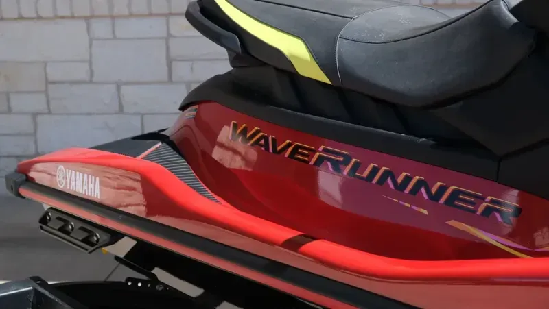 2024 Yamaha WAVERUNNER EX DELUXE TORCH RED AND BLACK Image 7