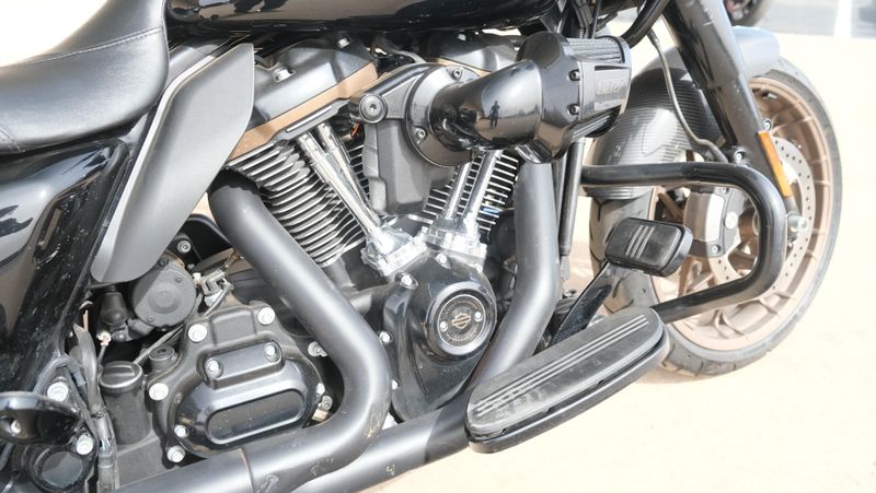 USED 2023 HARLEY ROAD GLIDE ST Image 16