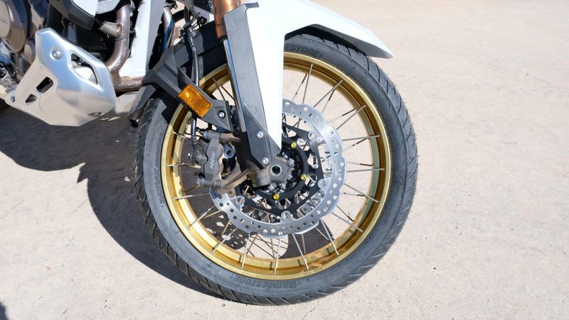 NEW 2025 HONDA AFRICA TWIN ADVENTURE SPORTS ES DCT Image 10