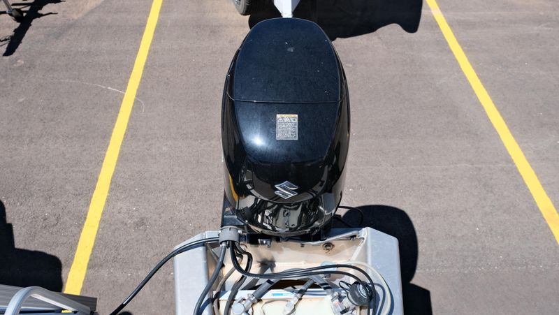 USED 2022 AVALON 20 VENTURE REAR FISH CARINA Image 14