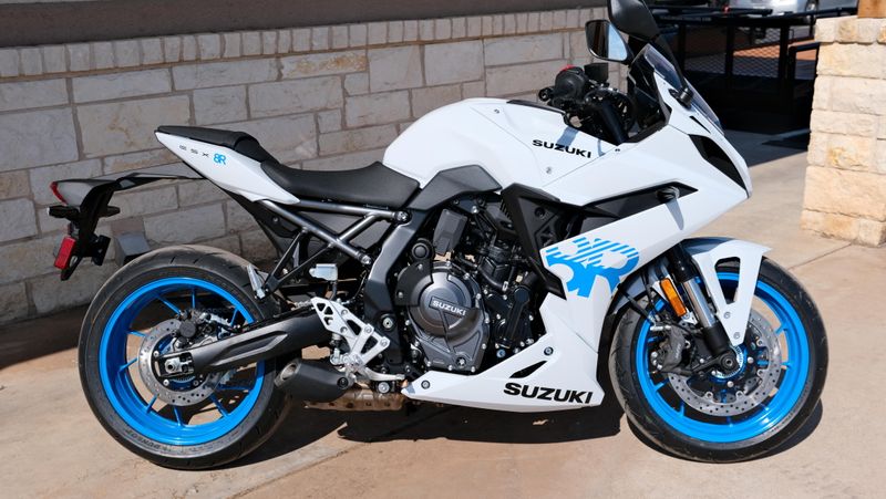NEW 2026 SUZUKI GSX-8R Image 2