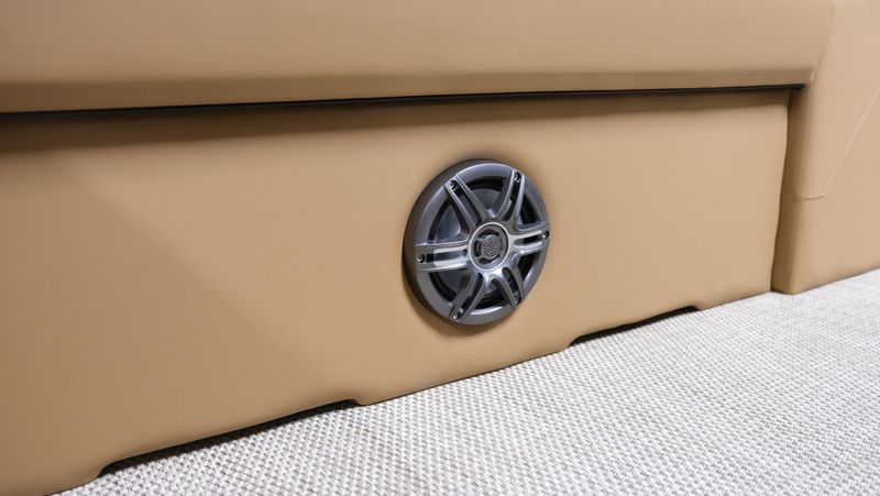 NEW 2026 CREST CONQUEST SE 200 CRUISE Image 19