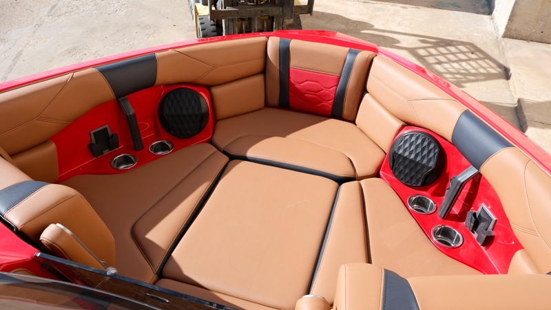 NEW 2026 MALIBU 23 LSV Image 26