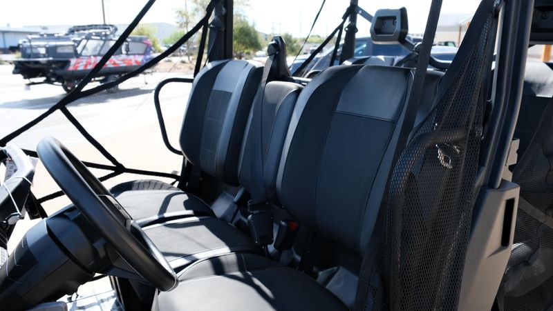 NEW 2026 CAN-AM DEFENDER MAX XT HD11 WITH 1025 INCH TOUCHSCREEN Image 25