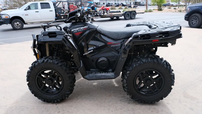USED 2025 POLARIS SPORTSMAN 570  TRAIL  ONYX BLACK TRAIL Image 6