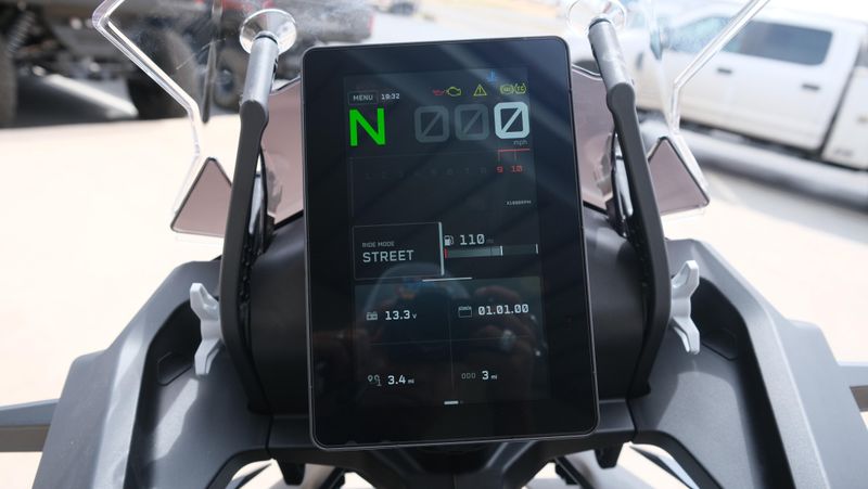 NEW 2026 KTM 1390 SUPER ADVENTURE R Image 9