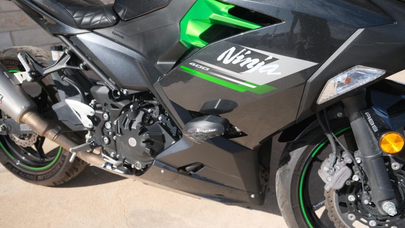 USED 2023 KAWASAKI NINJA 400 ABS Image 12