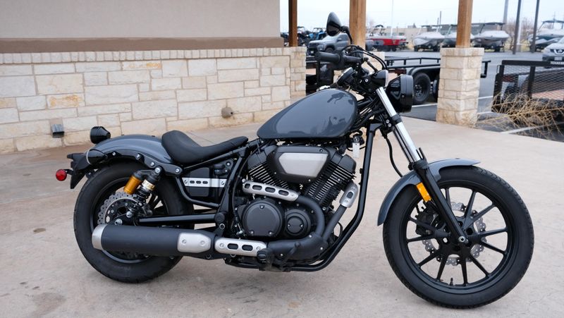 USED 2023 YAMAHA BOLT RSPEC STORM GRAY Image 2