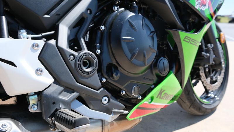 USED 2024 KAWASAKI NINJA 650 ABS KRT EDITION Image 10