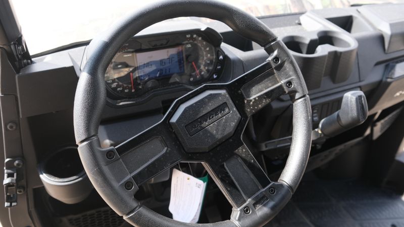 NEW 2026 POLARIS RANGER CREW XP 1000 PREMIUM Image 14