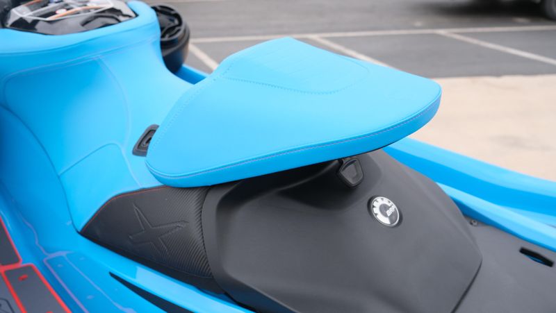 NEW 2026 SEADOO RXTX 325 WITH SOUND SYSTEM Image 9