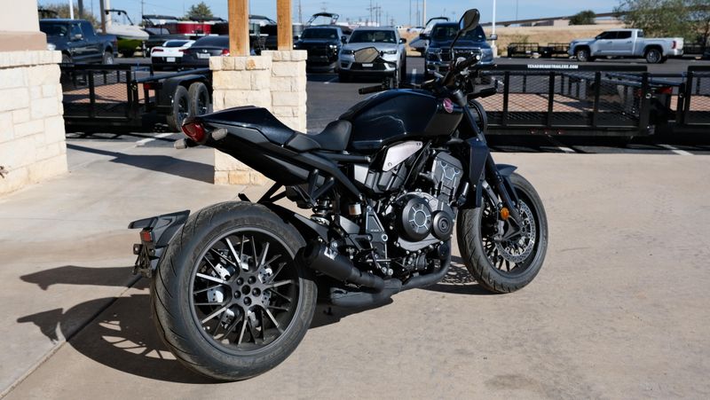 USED 2023 HONDA CB1000R BLACK EDITION Image 3