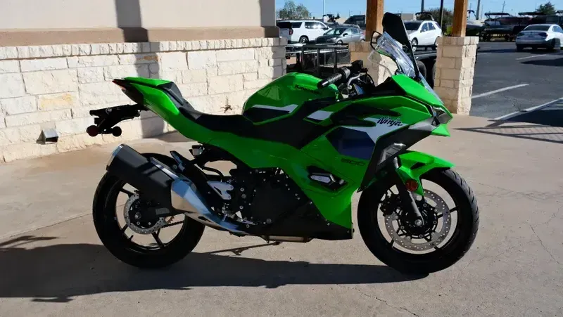 NEW 2026 KAWASAKI NINJA 500 SE ABS Image 2