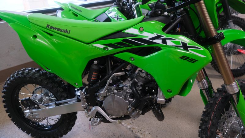 2025 Kawasaki KX85 LIME GREENImage 2