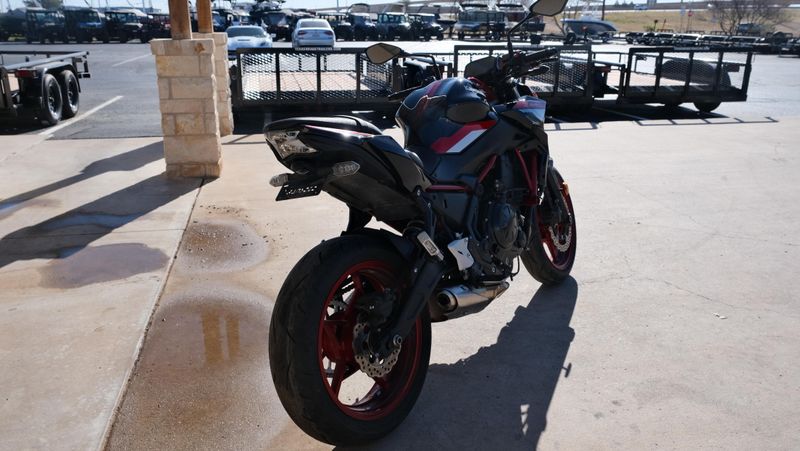 USED 2024 KAWASAKI Z650 ABS Image 3