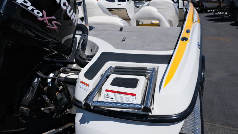 USED 2011 NITRO Z7 SPORT Image 13