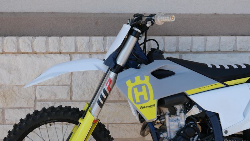 USED 2023 HUSQVARNA FC 250 Image 17