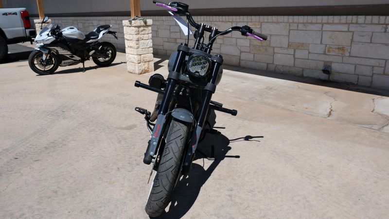 USED 2022 HARLEY SOFT TAIL LOWRIDER S Image 8