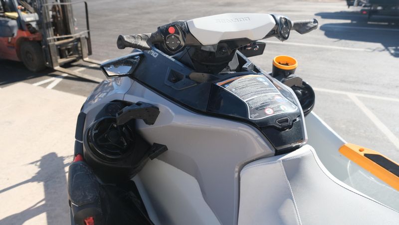 USED 2025 SEADOO FISHPRO TROPHY 170 WITH SOUND SYSTEM IDF Image 15