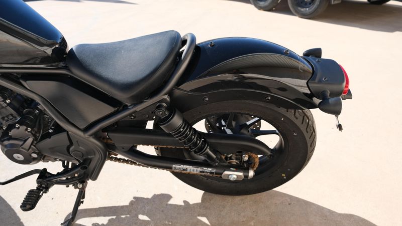 USED 2024 HONDA REBEL 300 BASE Image 12