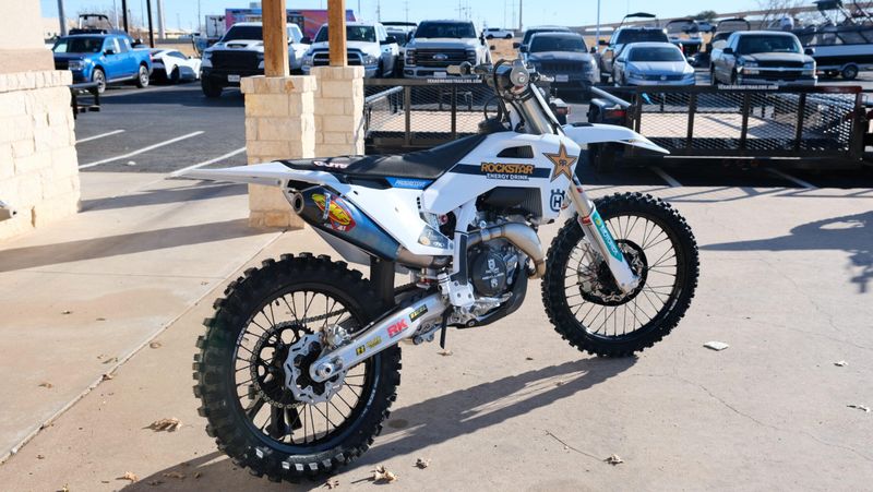 NEW 2026 HUSQVARNA FC 250 FACTORY EDITION Image 3