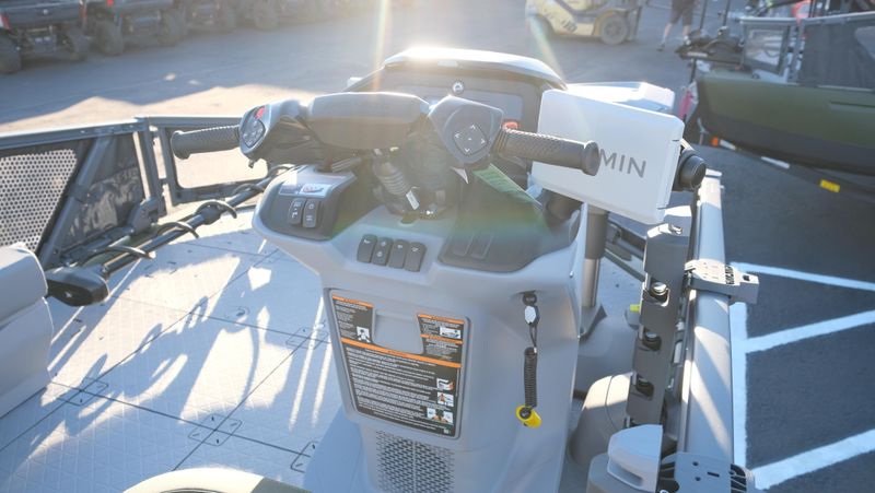 NEW 2026 SEADOO SWITCH FISH COMPACT 170HP WITH PAINTED TRAILER6 Image 14