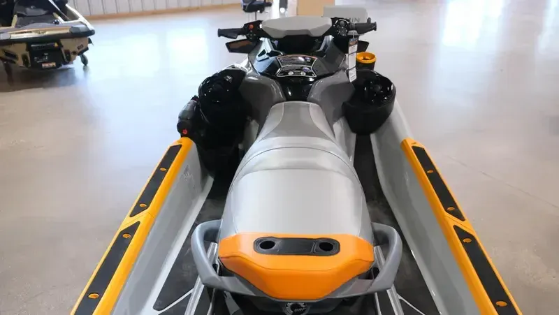 NEW 2026 SEADOO FISHPRO TROPHY 170 WITH SOUND SYSTEM Image 4