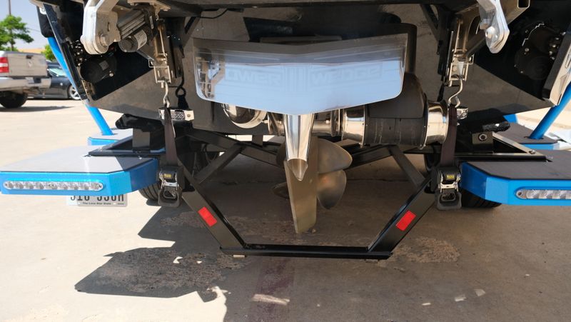 USED 2024 MALIBU WAKESETTER 23LSV Image 9