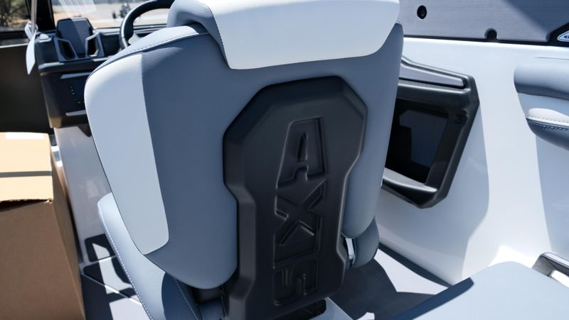 NEW 2026 AXIS T-SERIES T220 Image 35