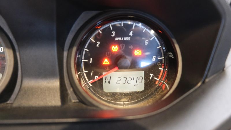 USED 2023 INDIAN MOTORCYCLE PURSUIT DARK HORSE PREM STEALTH GRAY Image 16