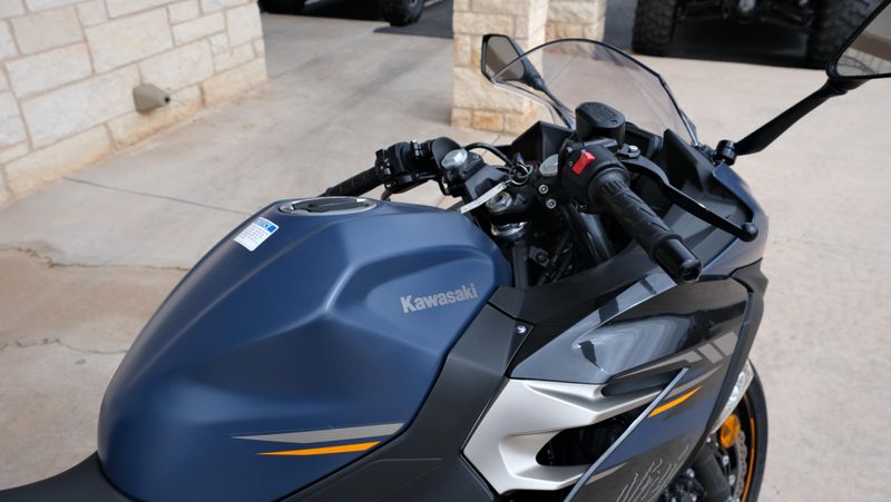 USED 2023 KAWASAKI NINJA 400 ABS Image 9