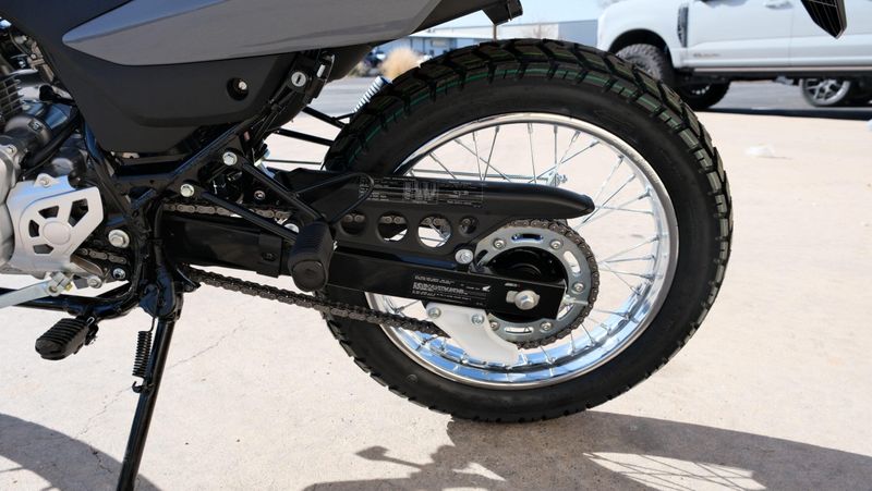 NEW 2025 HONDA XR150L Image 17