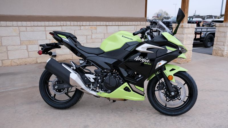 NEW 2026 KAWASAKI NINJA 500 ABS Image 2