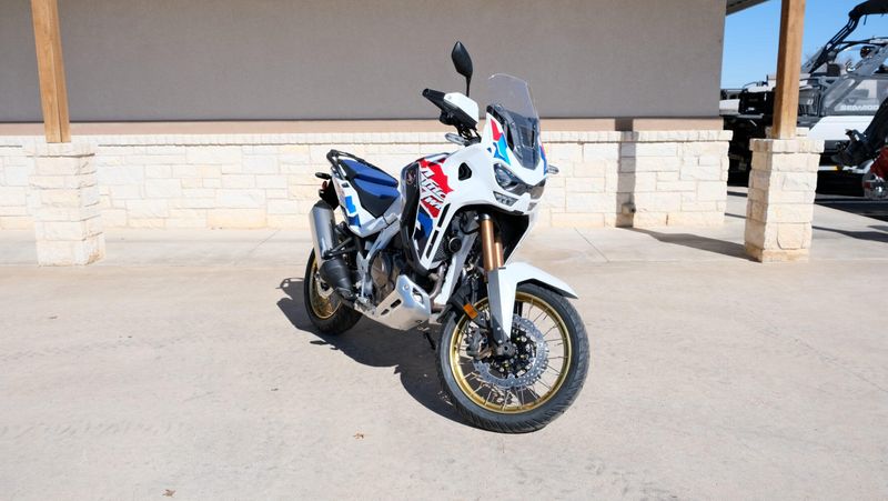 NEW 2025 HONDA AFRICA TWIN ADVENTURE SPORTS ES DCT Image 1