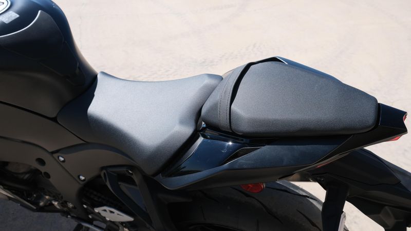 USED 2025 KAWASAKI NINJA ZX10R METAL FLAT SPARK BLACK AND EBONY  in a METAL FLAT SPARK BLACK AND EBONY exterior color. Family PowerSports (877) 886-1997 familypowersports.com