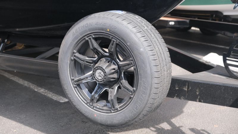 NEW 2026 MALIBU MSERIES M230 Image 41