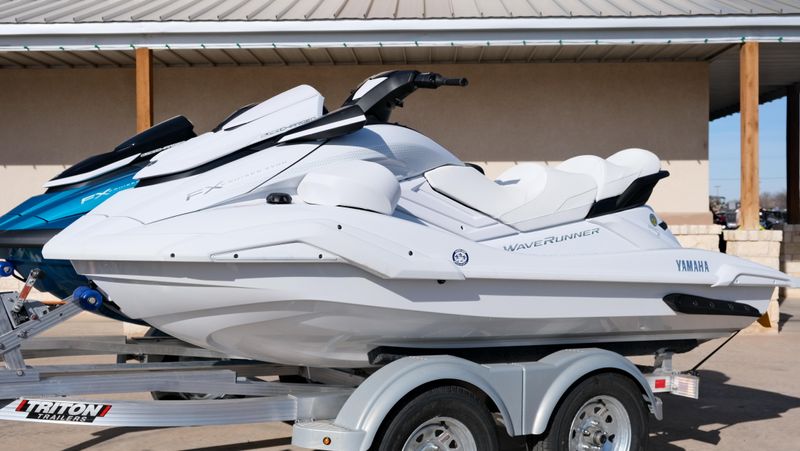 NEW 2026 YAMAHA FX CRUISER SVHO WITH AUDIO Image 1