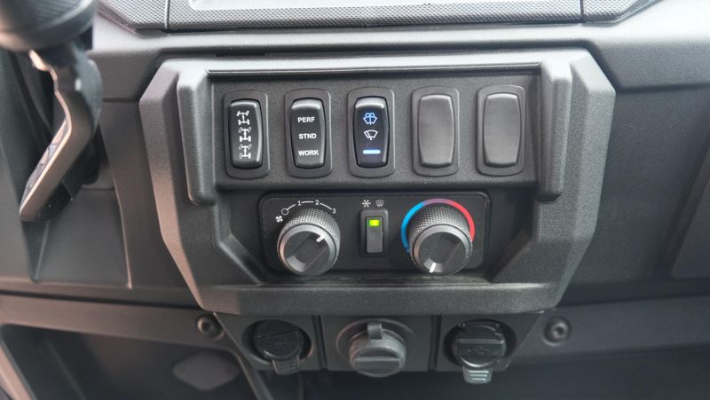 USED 2025 POLARIS RANGER CREW XP 1000 NS ED ULT  SUNSET RED ULTIMATE Image 20