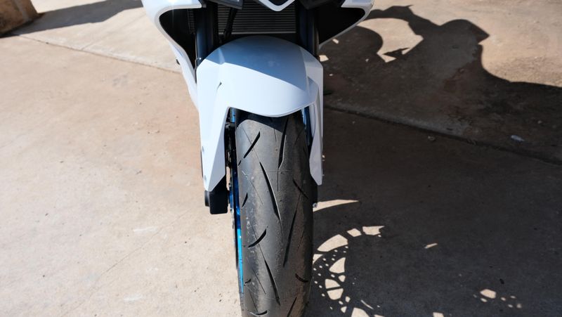 NEW 2026 SUZUKI GSX-8R Image 5