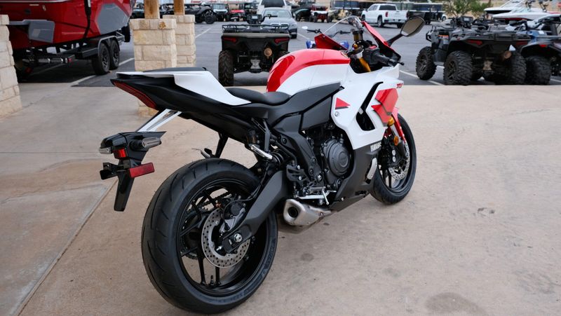 NEW 2026 YAMAHA YZF-R7 70TH ANNIVERSARY EDITION Image 3